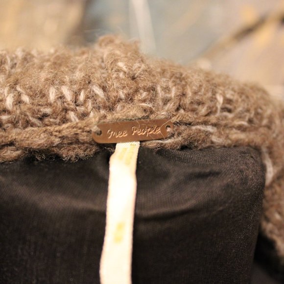 💛FREE PEOPLE Button Hoodie Knit Sweater - Picture 4 of 7